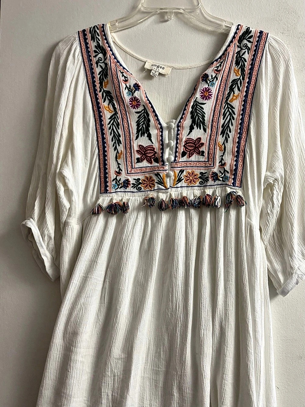 Umgee Embroidered Floral Maxi Dress in White Size Small Like New